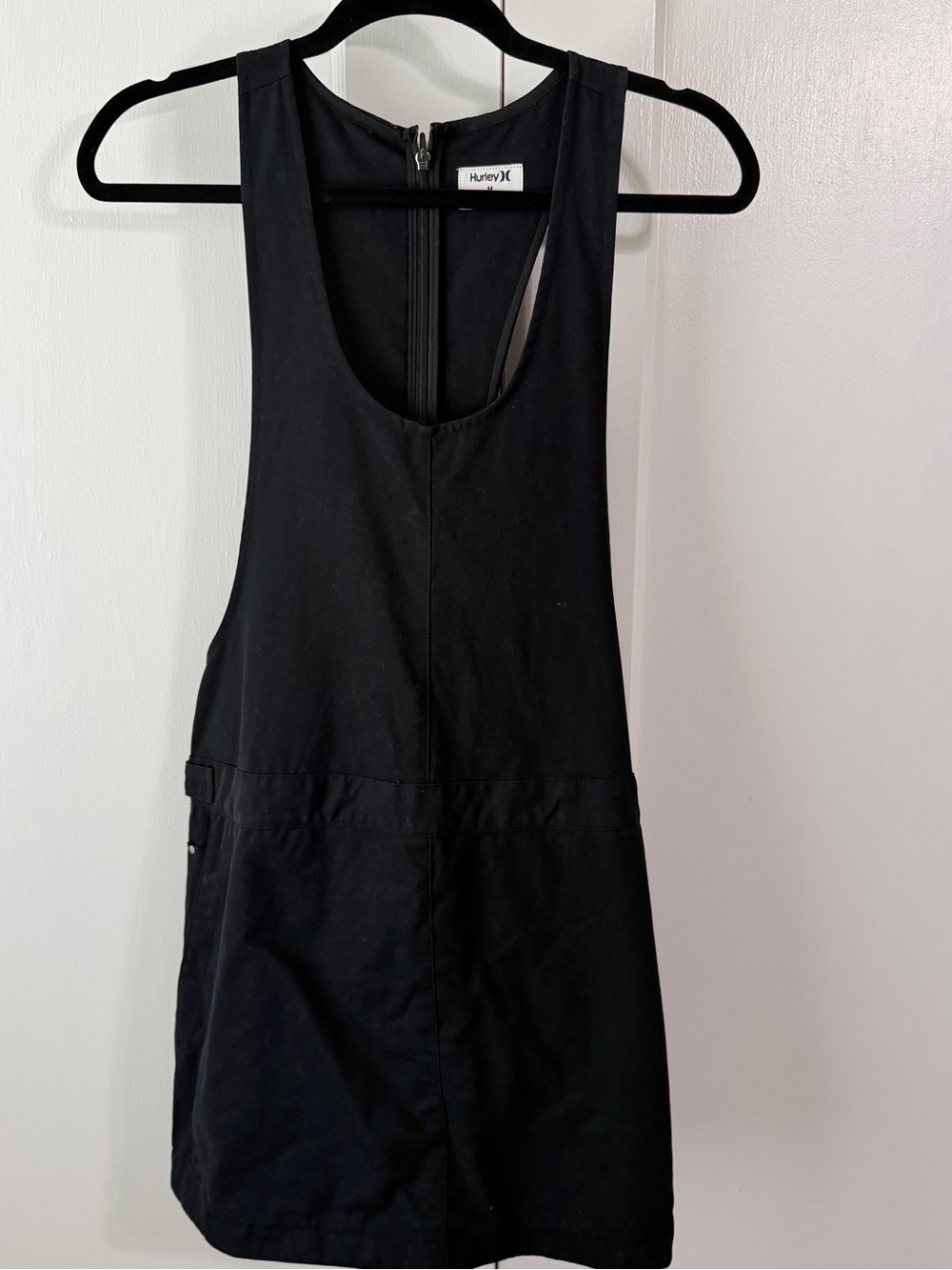 Hurley Black Sleeveless Cotton pinafore dress